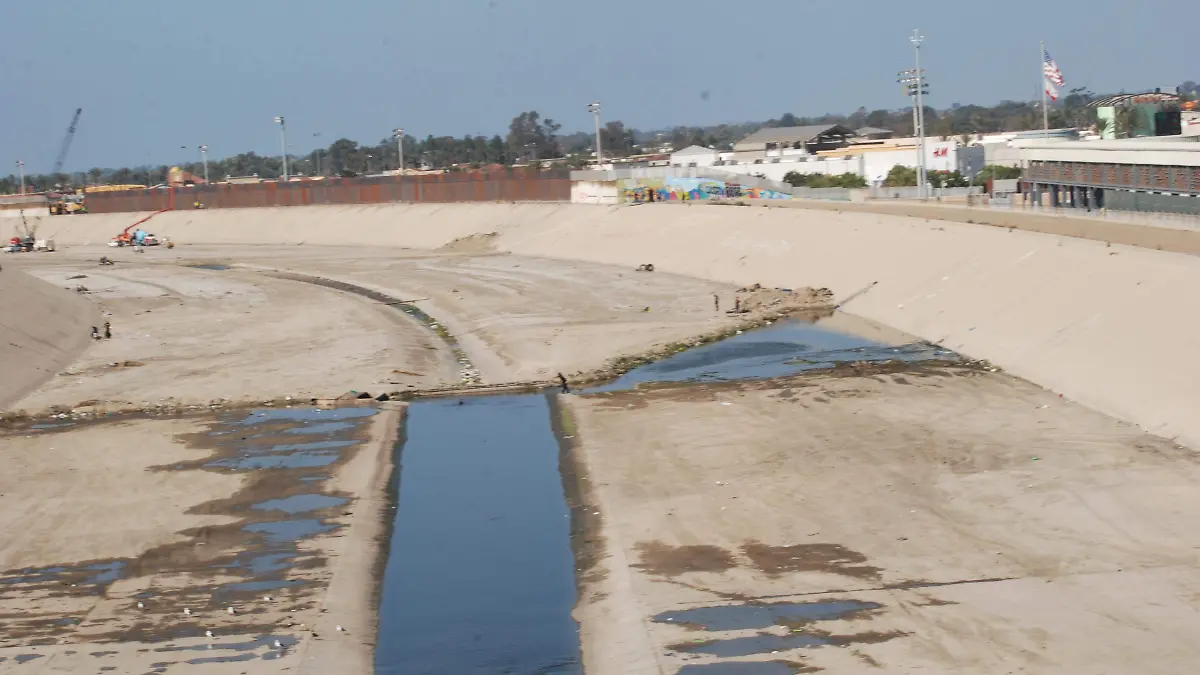 aguas negras que cruzan a estados unidos (1)